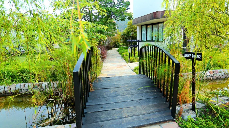 facade,_The_Golden_Tusk_Jim_Corbett,_Jim_Corbett_resort_5